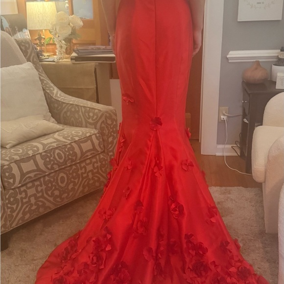 Sherri Hill Red Strapless Gown - Picture 4 of 4